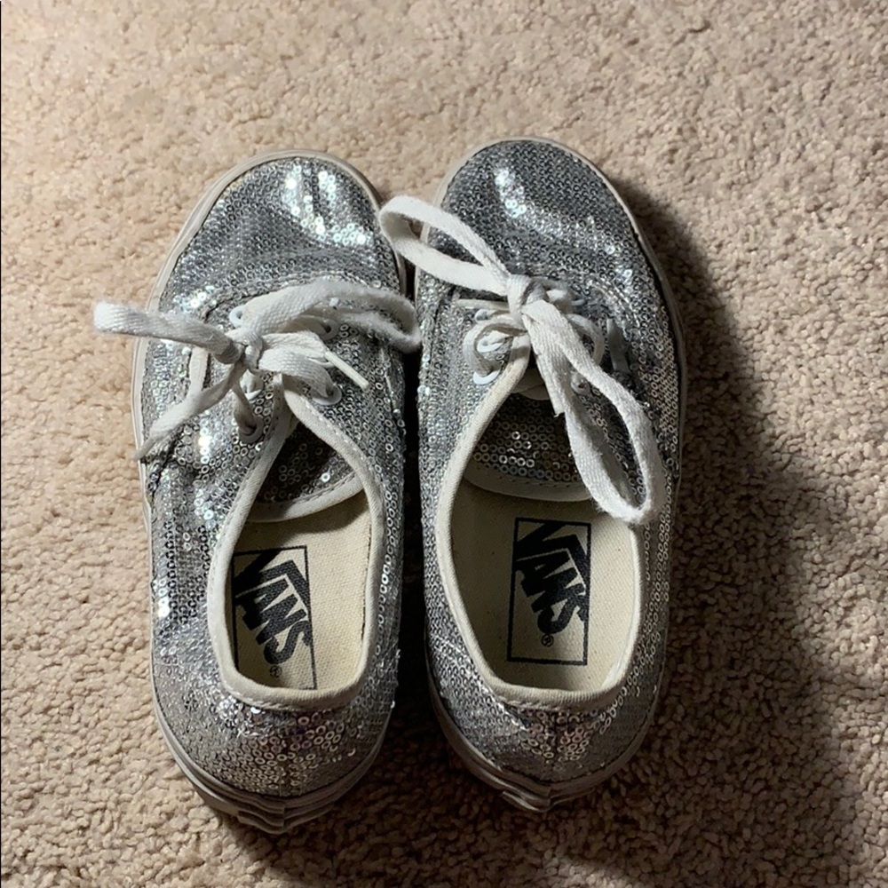 Vans - Picture 2 of 3